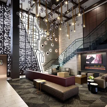 Hampton Inn & Suites Chicago-Downtown